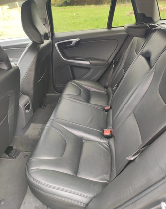 Volvo V60 Cross Country cena 69900 przebieg: 191000, rok produkcji 2017 z Płock małe 254